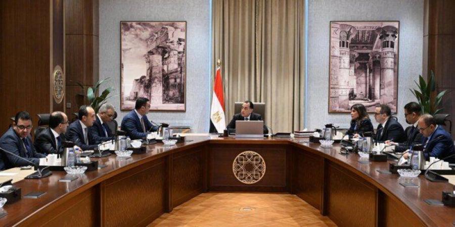 رئيس الوزراء يتابع عددًا من ملفات العمل مع وزير الإسكان - جريدة هرم مصر