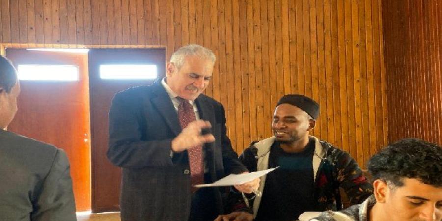 رئيس جامعة أسوان يوجه بسرعة إعلان نتائج امتحانات «دار العلوم» - جريدة هرم مصر