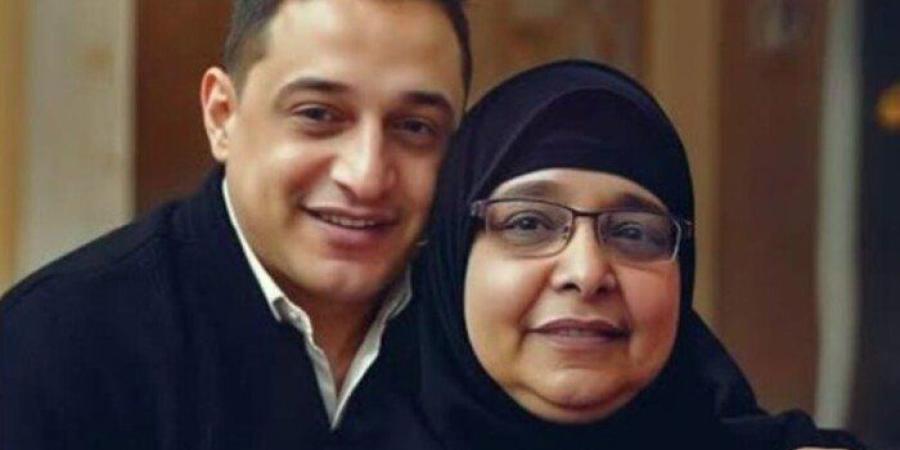 نقابة المهن الموسيقية تنعى والدة رضا البحراوي.. وانهيار مؤثر أثناء تشييع الجثمان - جريدة هرم مصر