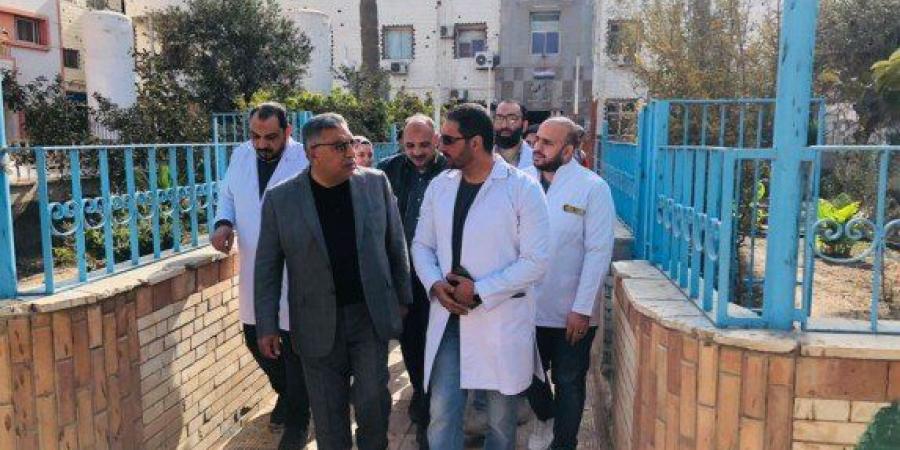 محافظ الدقهلية يتفقد مستشفى دكرنس العام ويؤكد صحة المواطن على أولويات العمل التنفيذى - جريدة هرم مصر