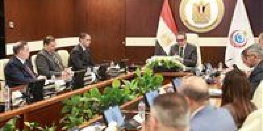 وزير الصحة يترأس الاجتماع الدوري للجنة التنسيقية لمنظومة التأمين الصحي الشامل - جريدة هرم مصر