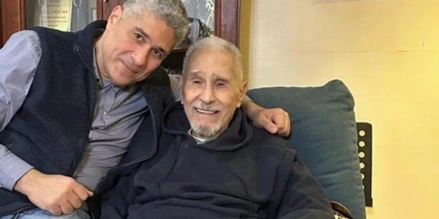 «موقف مهين».. نجل عبد الرحمن أبو زهرة يعلن حجز «الضرائب» على معاش والده - جريدة هرم مصر