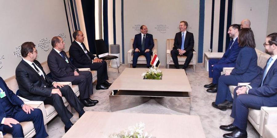 الرئيس السيسي يشارك في جلسة حوارية مع قادة الأعمال في منتدى دافوس الاقتصادي - جريدة هرم مصر