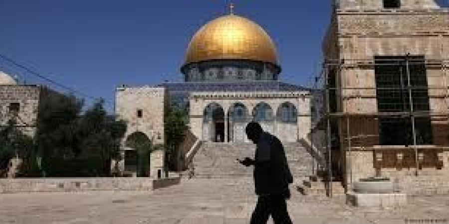 أول مرة في التاريخ: أوراق الصلاة اليهودية تدخل المسجد الأقصى بإذن الشرطة الإسرائيلية - جريدة هرم مصر