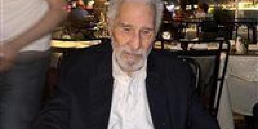 تم حل المشكلة.. قصة تواصل وزير المالية مع نجل عبد الرحمن أبو زهرة بسبب أزمة حجز المعاش| خاص - جريدة هرم مصر