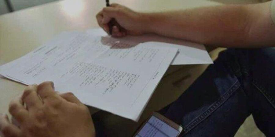 القبض على المتهمين بزعم قدرتهما على تسريب الامتحانات بالأقصر وسوهاج - جريدة هرم مصر