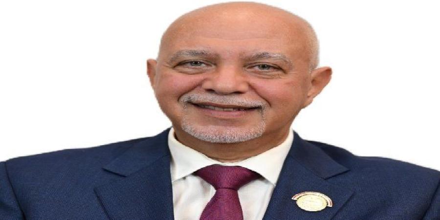 اقتراح برغبة بمجلس الشيوخ: السماح بإدخال هاتفين بدون رسوم للمغتربين المصريين - جريدة هرم مصر