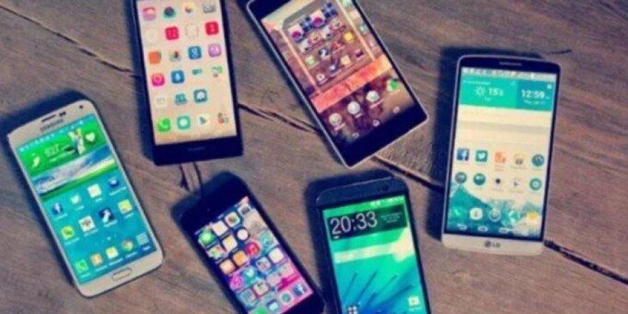 مصطفى بكري: زيادة أسعار الهواتف 10 ألاف جنيه بعد تطبيق قرار الجمارك - جريدة هرم مصر