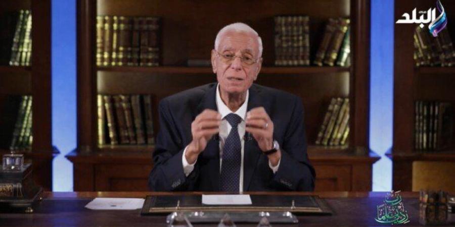 هل ارتجاع المرئ يسبب الحموضة؟.. حسام موافي يحذر من هذه العادة السيئة - جريدة هرم مصر