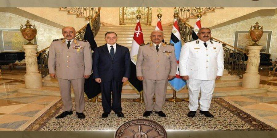 القوات المسلحة تهنئ وزير الداخلية ورجال الشرطة بعيد الشرطة الـ 74 - جريدة هرم مصر