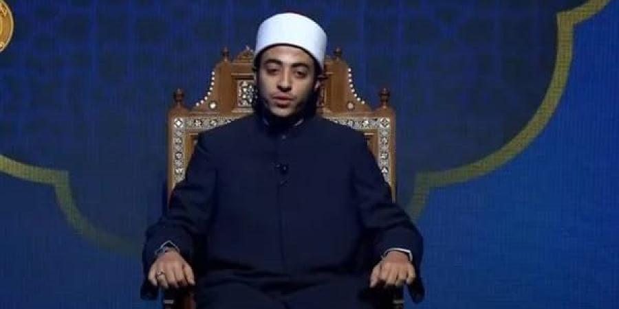افتتح احتفالية عيد الشرطة بالقرآن الكريم.. من هو القارئ عزت جمال؟ - جريدة هرم مصر