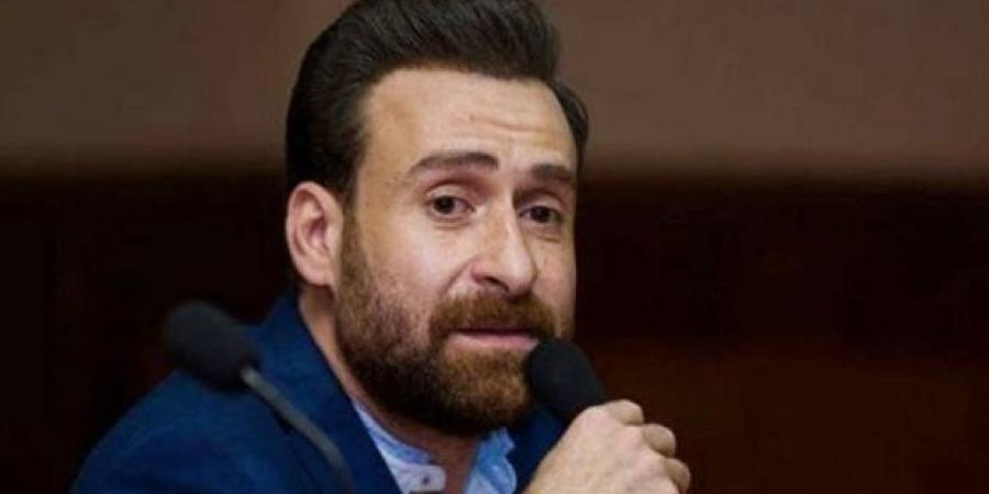 نضال الشافعي يستقبل عزاء والدته في مسجد الحامدية الشاذلية.. اليوم - جريدة هرم مصر