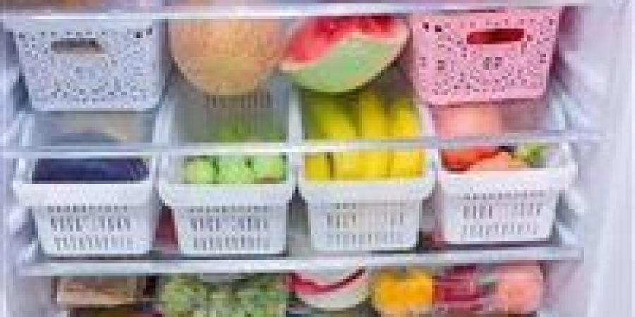 استعدادا لـ«رمضان».. 7 خطوات ضرورية لتنظيف الثلاجة قبل تخزين أطعمة الصيام - جريدة هرم مصر