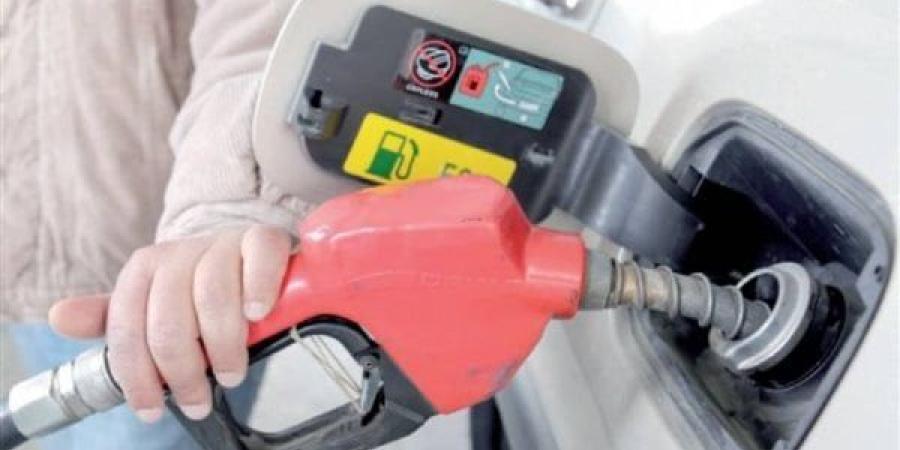 أسعار البنزين والسولار بمحطات الوقود اليوم الأحد 25 يناير 2026 - جريدة هرم مصر