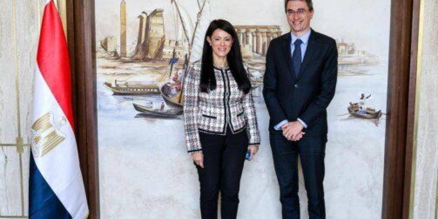 وزيرة التخطيط: مصر أول دولة في المنطقة تعتمد وثيقة سياسة ملكية الدولة - جريدة هرم مصر