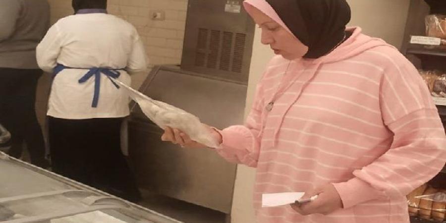 ضبط كمية من عبوات البسكويت الفاسد في حملة تموينية بالفيوم - جريدة هرم مصر