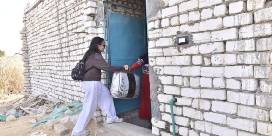 التضامن والأورمان يُعيدان إعمار منازل وتوصيل مياه الشرب للأسر الأولى بالرعاية في الفيوم - جريدة هرم مصر