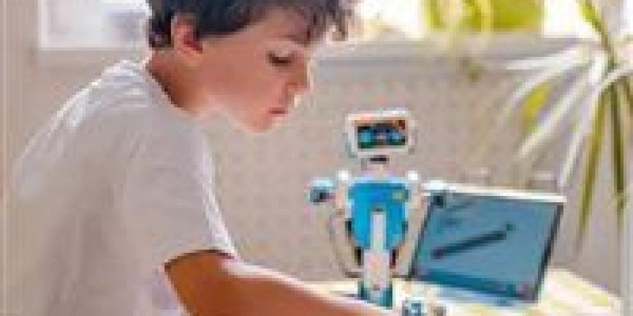 بين الصمت والأمل..كيف يساعد الذكاء الاصطناعي في علاج التوحد؟ - جريدة هرم مصر