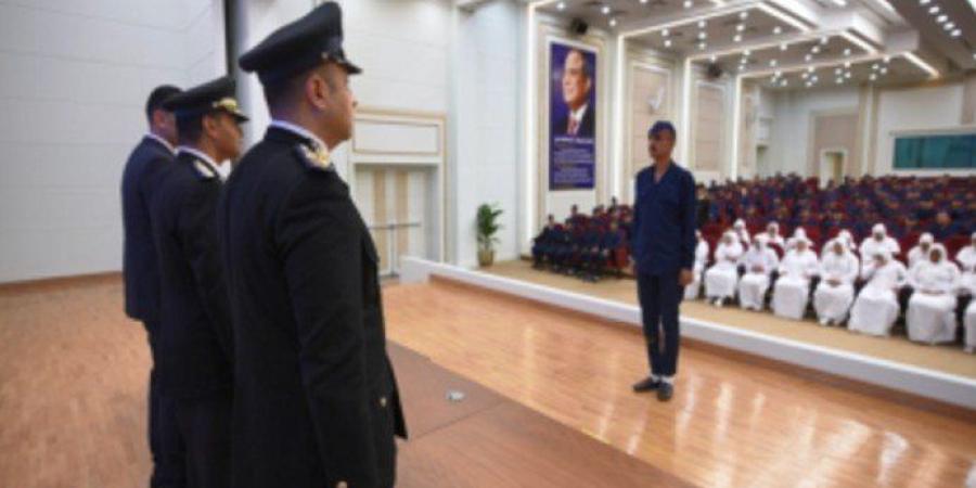 مصر تفرج عن 2520 نزيلاً بمناسبة عيد الشرطة الـ 74 - جريدة هرم مصر