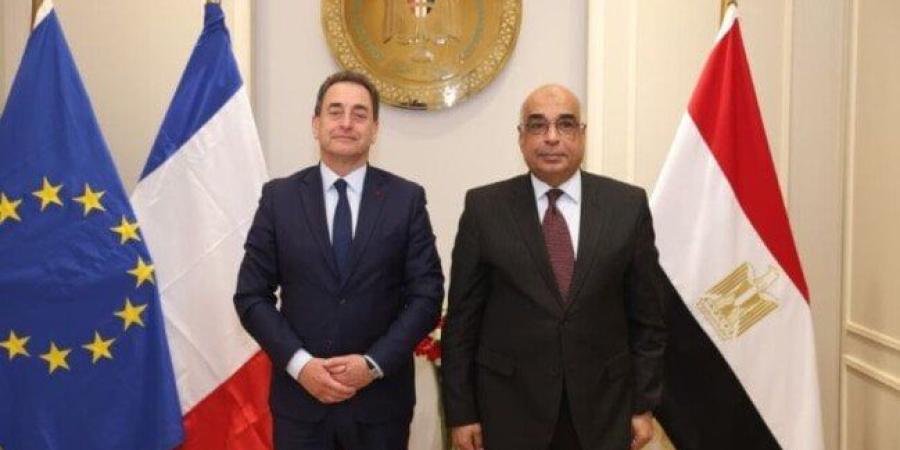 وزير العدل يبحث تعزيز التعاون في مختلف المجالات القضائية مع نظيره الفرنسي - جريدة هرم مصر