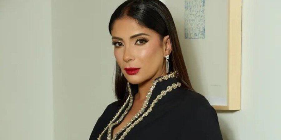 منى زكي تثير تفاعل المتابعين بإطلالة جريئة ورقصة مع نانسي عجرم - جريدة هرم مصر
