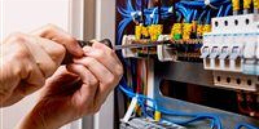 قبل مناقشته بالبرلمان.. حبس سنة وغرامة مليون جنيه حال سرقة التيار الكهربائي - جريدة هرم مصر