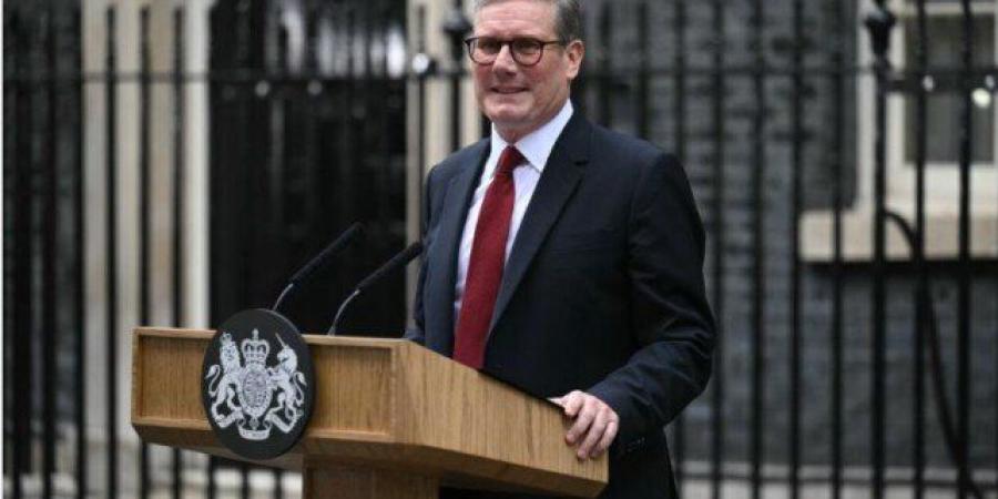 مكتب ستارمر: رئيس وزراء بريطانيا لن يتقدم باستقالته على خلفية ملفات إبستين - جريدة هرم مصر