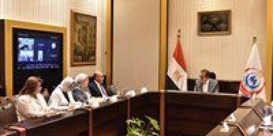 وزير الصحة يعقد اجتماعاً مع نخبة خبراء لبحث تطوير منظومة زراعة الأعضاء - جريدة هرم مصر