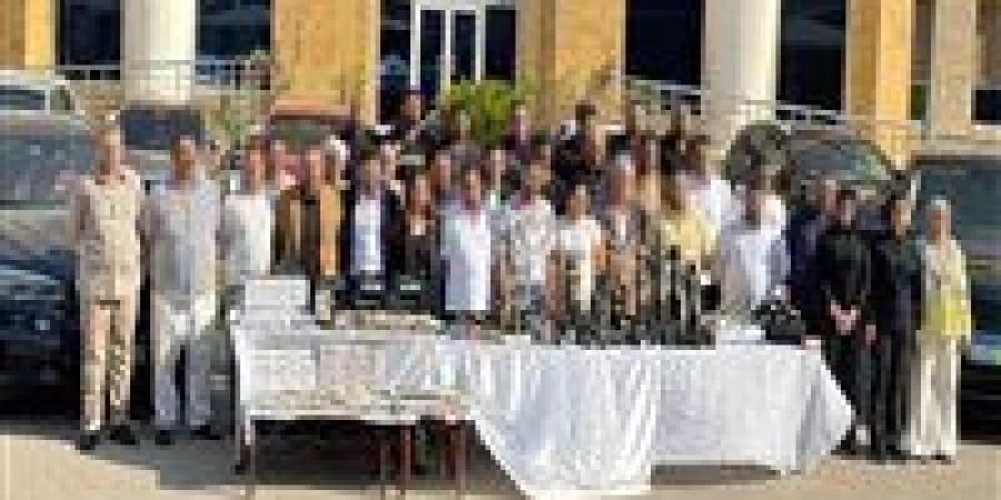 سقوط عصابة “الكنوز الوهمية” بأكتوبر.. 33 متهمًا أوهموا ضحاياهم بمقابر أثرية للاستيلاء على الملايين - جريدة هرم مصر