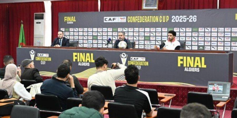 معتمد جمال يعزى لاعبه ويؤكد احترامه لاتحاد العاصمة - جريدة هرم مصر