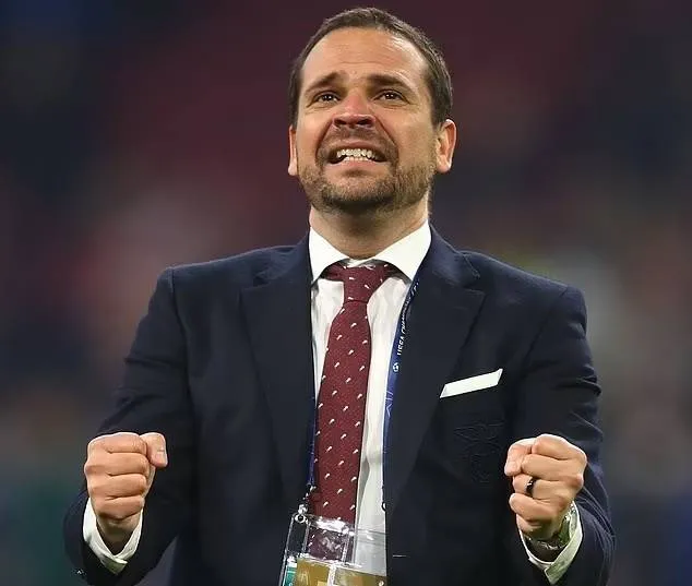 باراز مفاجأة مدوية في الأهلي العملاق تعيين مدير رياضي برتغالي لقيادة ثورة كروية منتظرة داخل القلعة الحمراء