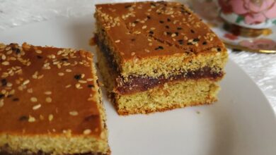 طريقة عمل كيكة الدخن الهشه بالتمر