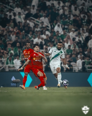 غضب في القادسية احتجاجات عارمة ضد قرارات الأهلي تشعل فتيل التوتر بين الجماهير السعودية والرياضة في خطر