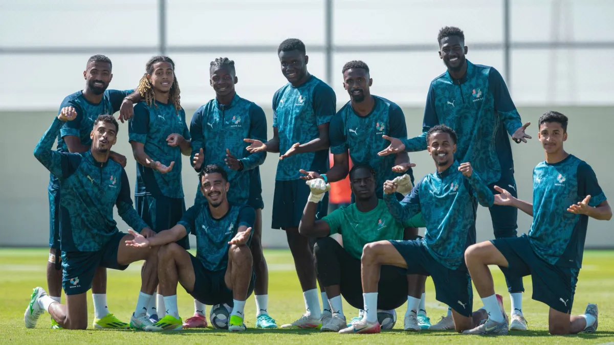 نيوم ينفي طلبه حكامًا أجانب لمباراة النصر رد فعل قوي يثير الجدل ويهز أوساط كرة القدم