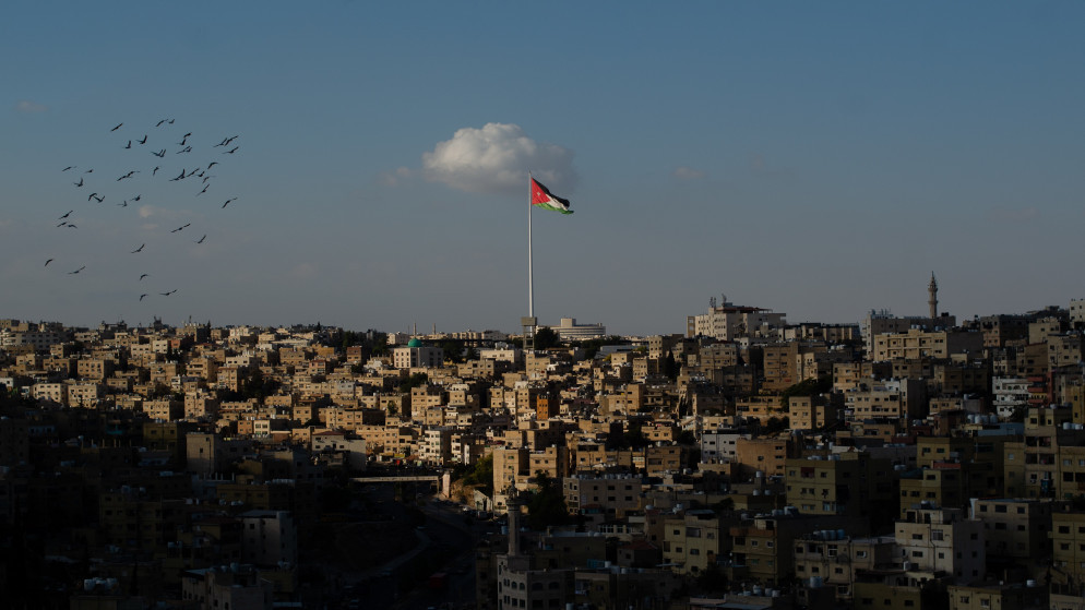 أجواء باردة مع أمطار خفيفة صباح الخميس وارتفاع كبير في درجات الحرارة مع نهاية الأسبوع