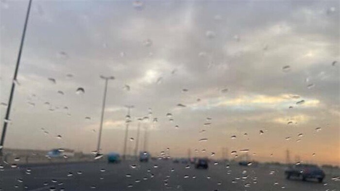 الأرصاد تكشف عن حالة الطقس خلال الساعات المقبلة مع أمطار رعدية ونشاط رياح مستمر