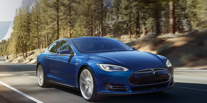 تكلفة استبدال بطارية تيسلا موديل اس قد تتجاوز قيمة السيارة ذاتها