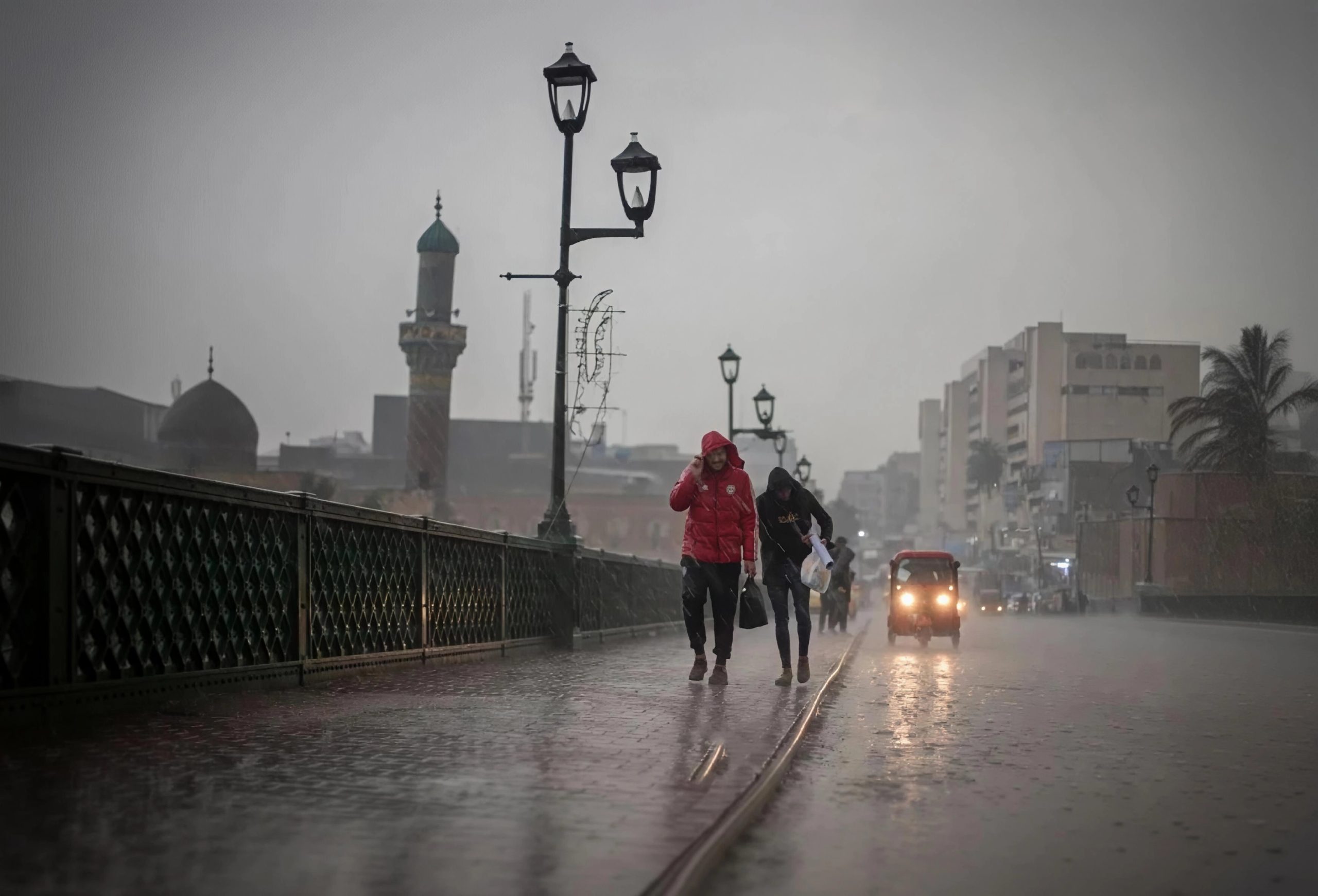 توقعات الأرصاد بأمطار رعدية وارتفاع درجات الحرارة في أرض أشور