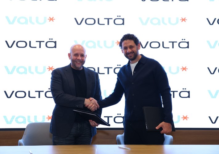 شركة ڤاليو وشركة ڤولتة يطلقان شراكة لتمويل السيارات الكهربائية المصنوعة في مصر