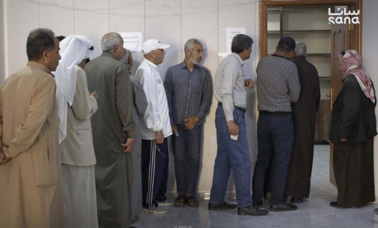 بداية صرف رواتب المتقاعدين في الرقة عبر التأمينات الاجتماعية وسط ترقب وتسهيلات جديدة