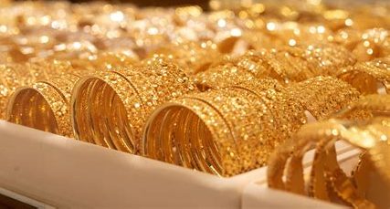 سعر الذهب عيار 21 الآن يتذبذب في الأسواق المالية مع تفاصيل جديدة اليوم الأحد 3 مايو 2026