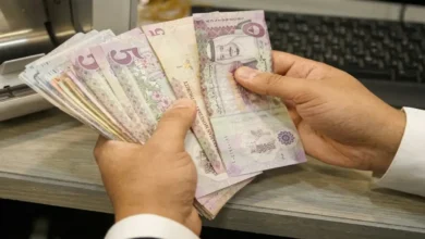 سعر الريال السعودي مقابل الجنيه يتغير بشكل طفيف خلال منتصف التعاملات ويؤثر على المسافرين والمعتمرين