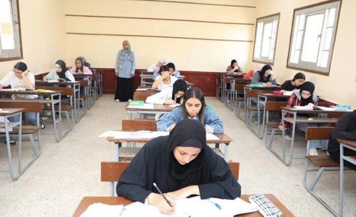 إعادة امتحانات الثانوية العامة الدور الثاني 2026 إلى 3 فئات يحق لها دخول الاختبارات
