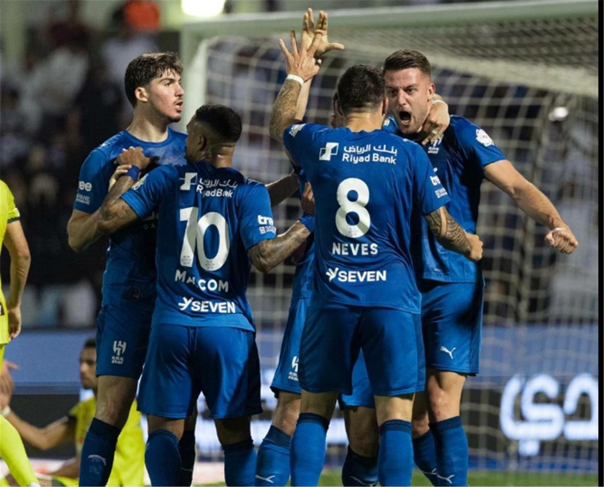 إنزاجي يكشف عن تشكيلة نادي الهلال لمواجهة الخليج في الدوري السعودي لكرة القدم