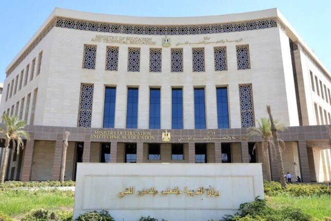 التعليم توضح ضوابط التحويل بين المعاهد الأزهرية والمدارس لعام 2027
