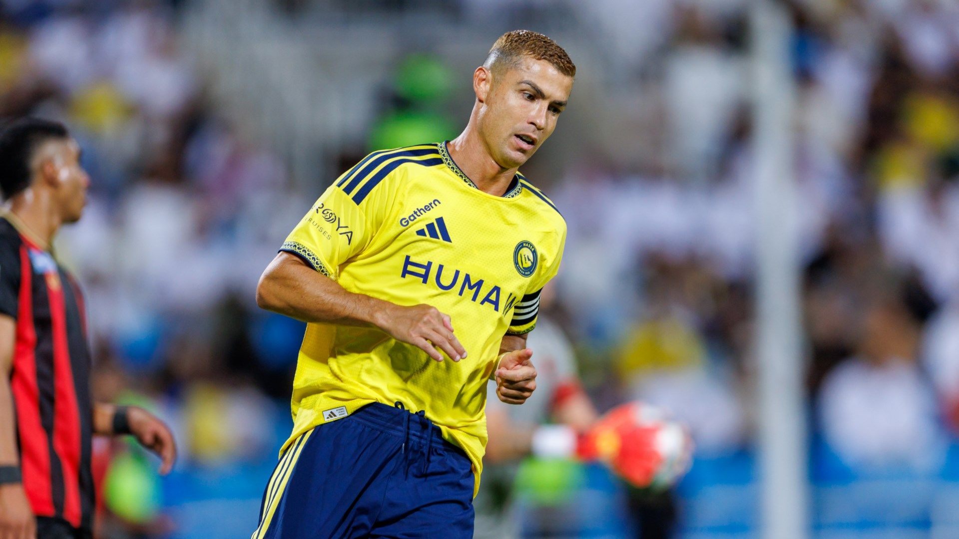 رونالدو ينضم إلى نادي النصر في دوري روشن السعودي مع الهلال والرياض من أجل المنافسة على اللقب