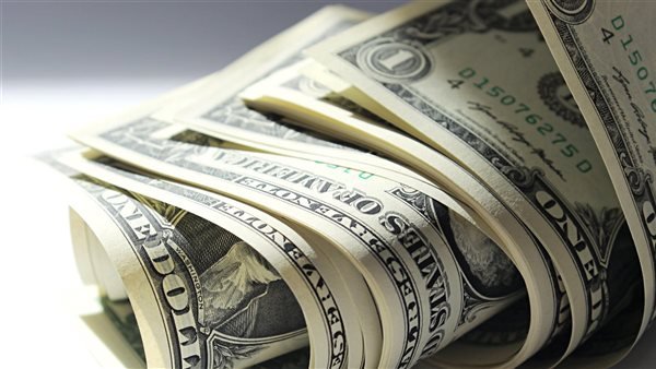 سعر الدولار اليوم الأربعاء هل يتراجع الأخضر أمام الجنيه في تداولات السوق السوداء