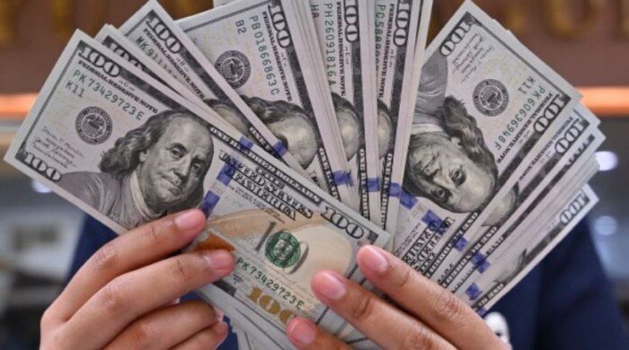 سعر الدولار في البنوك اليوم الجمعة 21 8 2026 يتراجع بعد ارتفاعات ملحوظة