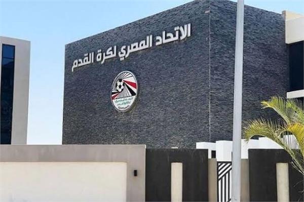 قرارات لجنة المسابقات في دوري المحترفين تشمل خصم النقاط والإيقافات والغرامات
