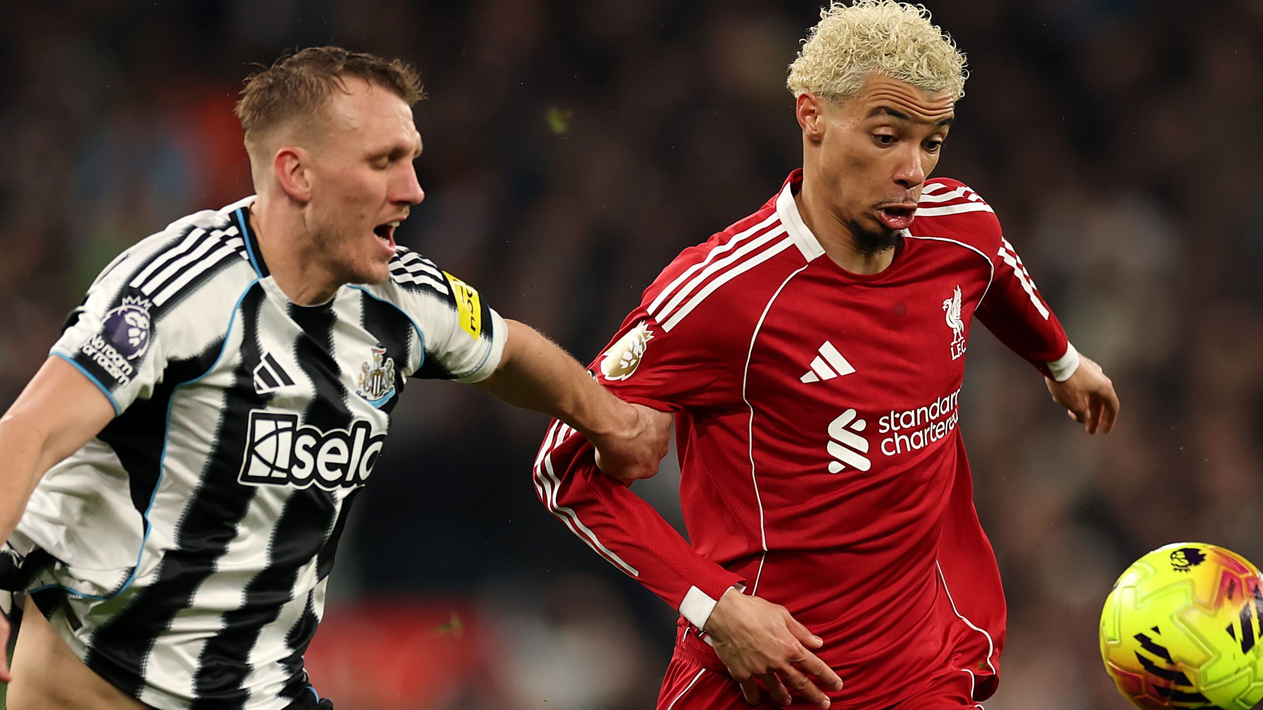 كيفية الحصول على تذاكر مباراة نيوكاسل يونايتد ضد ليفربول في الدوري الإنجليزي الممتاز 2026 27 ومعلومات الملعب والتوقيت